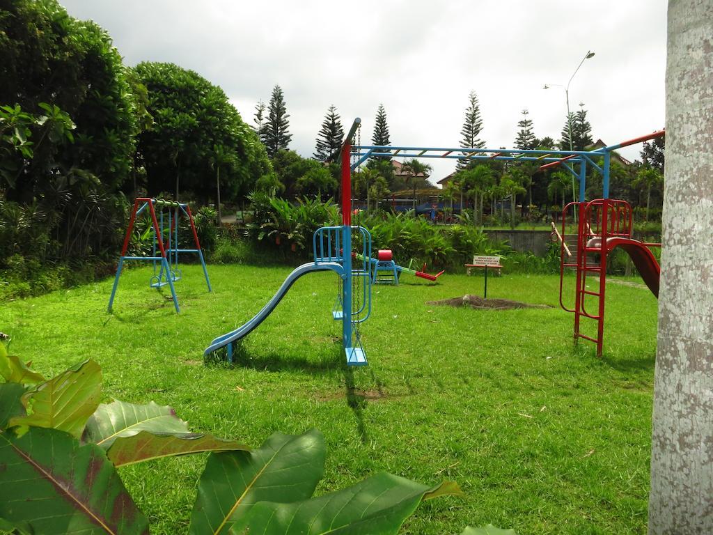 Batu Suki Resort And Hotel Buitenkant foto