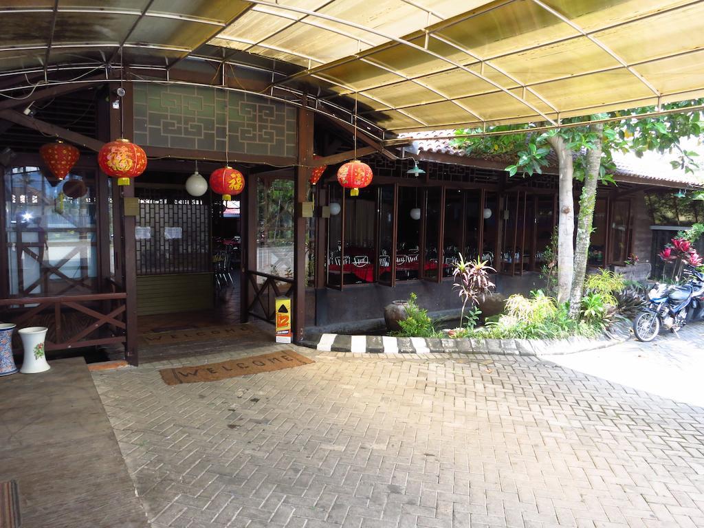 Batu Suki Resort And Hotel Buitenkant foto
