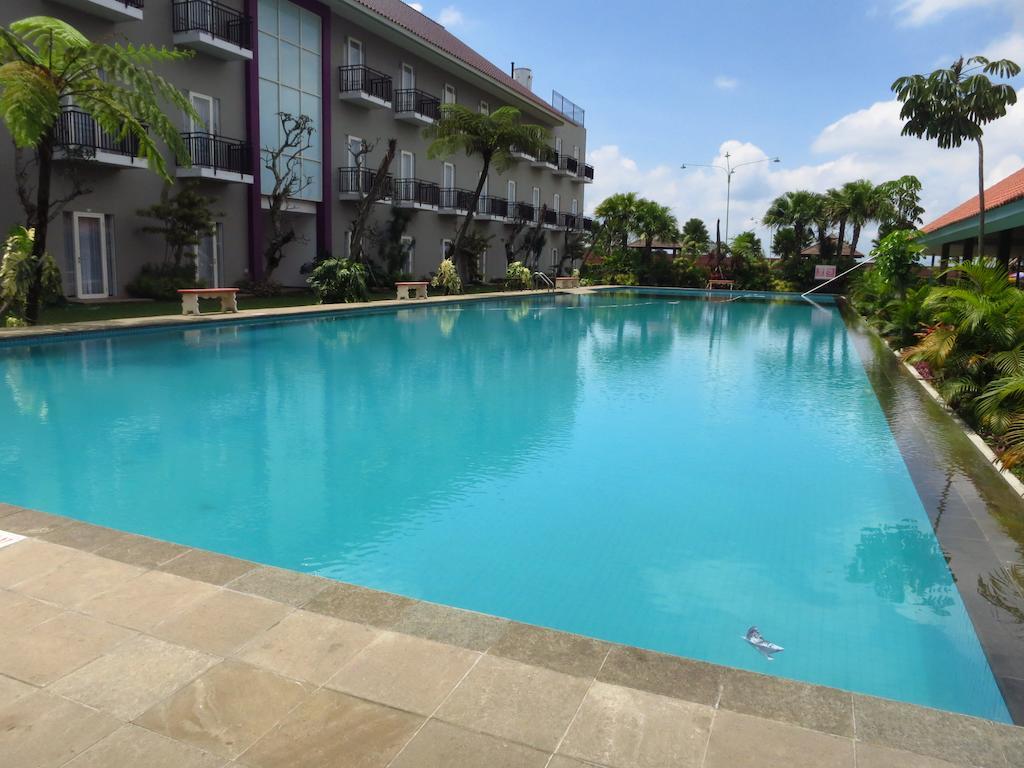 Batu Suki Resort And Hotel Buitenkant foto