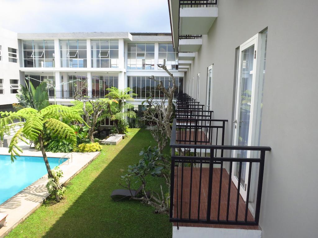 Batu Suki Resort And Hotel Buitenkant foto