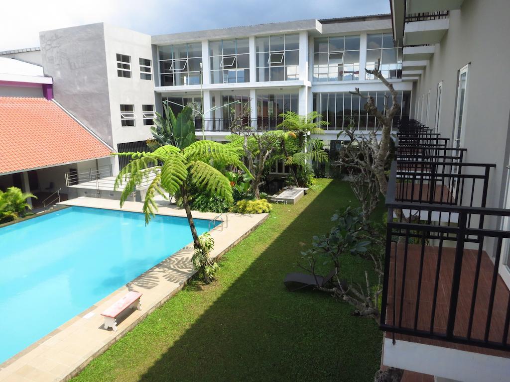 Batu Suki Resort And Hotel Buitenkant foto